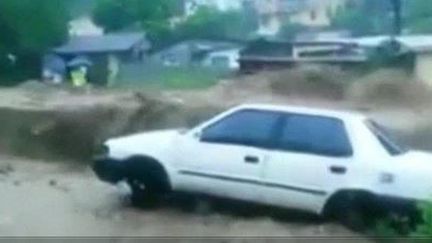 La tempête Erika a fait au moins 25 victimes à La Dominique