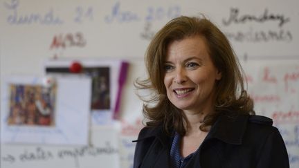 Val&eacute;rie Trierweiler en visite dans une salle de classe de l'&eacute;cole fran&ccedil;aise de Chicago (Etats-Unis), le 21 mai 2012. (ERIC FEFERBERG / AFP)