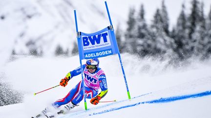 Alexis Pinturault sur le géant&nbsp;à Adelboden, en Suisse, le 8 janvier 2022. (JEAN-CHRISTOPHE BOTT / MAXPPP)