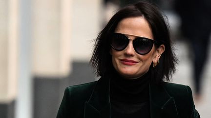 L'actrice française Eva Green arrive au Rolls Building, High Court, pour son procès contre une société de production, dans le centre de Londres, le 30 janvier 2023. (DANIEL LEAL / AFP)