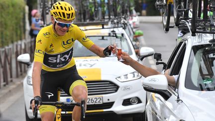 Tour de France : champagne pour Froome