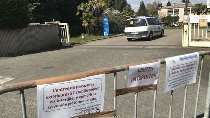 
Le Centre hospitalier gériatrique du Mont d'Or à Albigny-sur-Saône (Rhône), le 26 mars 2020.
 (FRANCE 3 RHONE-ALPES / ARNAUD JACQUES)