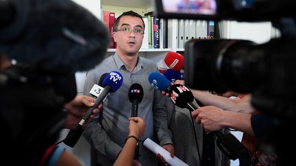 Mohamed Aachour, avocat de la famille de Naomi Musenga, morte après avoir&nbsp;appelé le Samu, le 9 mai 2018 à Strasbourg (Bas-Rhin).&nbsp; (FREDERICK FLORIN / AFP)