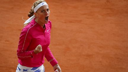 Petra Kvitova s'est qualifiée pour les quarts de finale, 8 ans après ses derniers à Roland-Garros (THOMAS SAMSON / AFP)