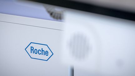 Une image du laboratoire Roche dans les locaux à Rosendael (Pays-Bas), le 31 mars 2020. ("SEM VAN DER WAL" / ANP MAG)