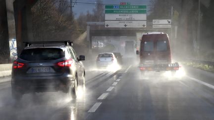 Le 2 février 2018, sur une route du département du Nord. (MAXPPP)