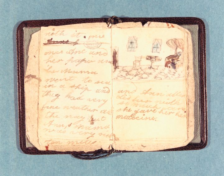 Manuscrit illustré (le premier "petit livre") signé Charlotte Brontë c.1828
 (The Brontë Society)