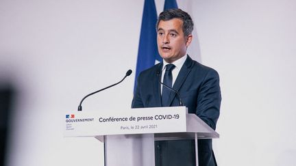 Gérald Darmanin, le ministre de l'Intérieur, lors d'une conférence de presse, à Paris, le 22 avril 2021. (CHRISTOPHE MICHEL / HANS LUCAS / AFP)