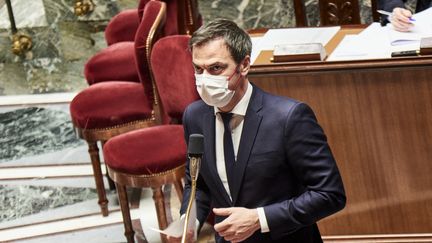 Le ministre de la Santé, Olivier Véran, à l'Assemblée nationale, le 13 avril 2021.&nbsp; (ANTONIN BURAT / HANS LUCAS / AFP)