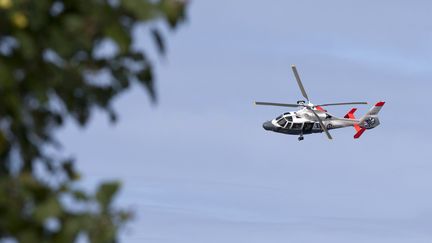 Un hélicoptère Dauphin de la marine nationale le 19 juin 2012 à Papeete (Polynésie). Image d'illustration.&nbsp; (MAXPPP)