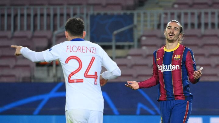 Antoine Griezmann avec le Barça contre le PSG en Ligue des champions, le 16 février 2021, au Camp Nou. (LLUIS GENE / AFP)