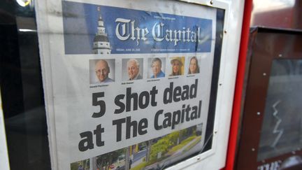 La une du "Capital Gazette" après la fusillade dans les locaux du journal à Annapolis (Etats-Unis), le 28 juin 2018. (MANDEL NGAN / AFP)