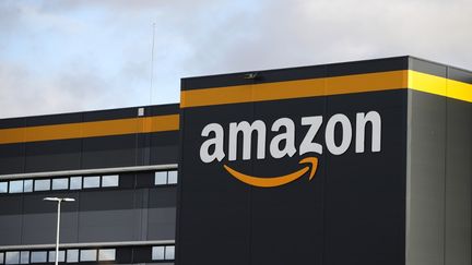 Coronavirus : l’entreprise Amazon rappelée à l’ordre sur les conditions de travail de ses employés