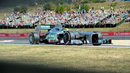 Lewis Hamilton (Mercedes) a décroché sa trentième pole position en carrière.  (TOM GANDOLFINI / AFP)