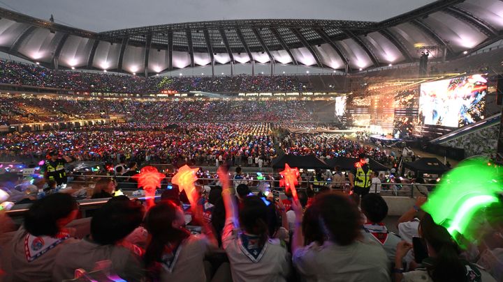 Le "K-pop Super Live" au World Cup Stadium à Séoul en Corée le 11 août 2023. (KOREA POOL / AFP)