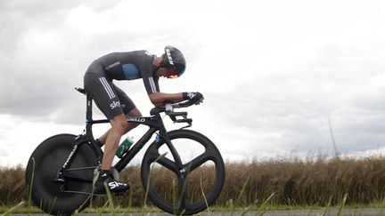 Froome sur un nuage lors d'un contre-la-montre en 2012 (KRISTOF VAN ACCOM / BELGA MAG)