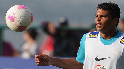 Thiago Silva lors de l'entra&icirc;nement de l'&eacute;quipe du Br&eacute;sil pour les Jeux olympiques &agrave; Rio&nbsp;de Janeiro le 11 juillet 2012. (VANDERLEI ALMEIDA / AFP)