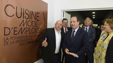 &nbsp; (François Hollande aux côtés de Thierry Marx, aujourd'hui © SIPA/ WITT)