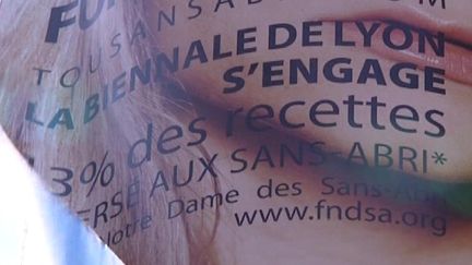 Affiche détournée de la Biennale par le collectif CA.RE
 (France 3 Culturebox)