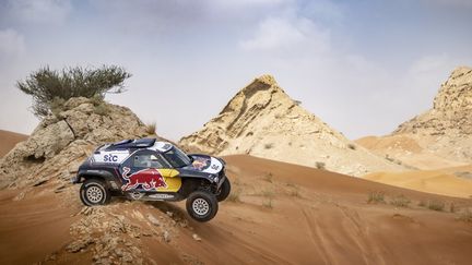 Le buggy Mini, qui sera piloté par Carlos Sainz, tenant du titre, et Stéphane Peterhansel, sacré 13 fois (KIN MARCIN / RED BULL CONTENT POOL)