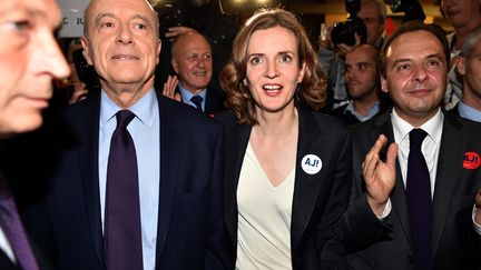 Jean-Christophe Lagarde (à d.) lors du meeting d'Alain Juppé à Toulouse le 22 novembre. (REMY GABALDA / AFP)