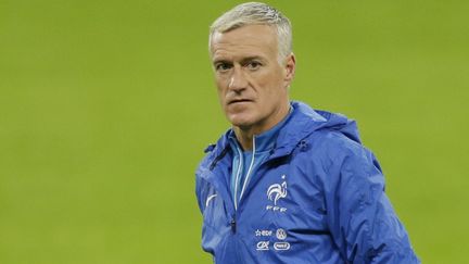 Le sélectionneur de l'équipe de France, Didier Deschamps, lors d'un entraînement au stade de&nbsp;Wembley, à Londres, le 16 novembre 2015.&nbsp; (REUTERS)