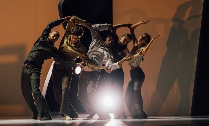 Une scène du ballet "Maison d'en face" de Léo Walk. (MATHIEU FOUCHER)