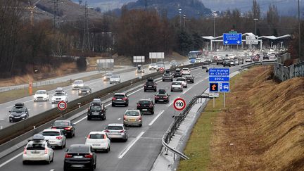 L'autoroute A43, le 4 février 2017. (Photo d'illustration) (JEAN-PIERRE CLATOT / AFP)