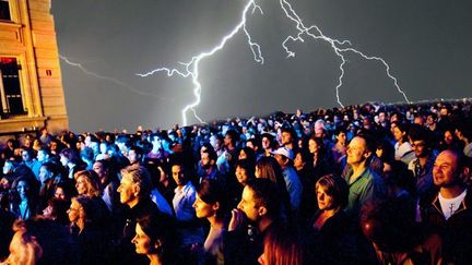 Les orages vont-ils gâcher la Fête de la Musique dans le nord et l&#039;est ?
 (Photomontage Culturebox / Benjamin Girette/IP3Press / Gene Blevins/ATLASPRESS/MAXPPP)