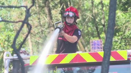 Gironde : les pompiers restent sur leurs gardes (FRANCE 2)