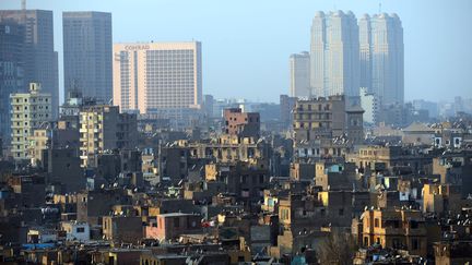 Vue sur la capitale égyptienne, Le Caire, en janvier 2013.&nbsp; (KHALED DESOUKI / AFP)