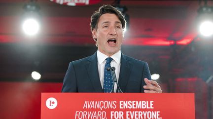 Le Premier ministre canadien Justin Trudeau prononce son discours de victoire à l'hôtel Fairmount Queen Elizabeth à Montréal, (Québec), le 21 septembre 2021. (ANDREJ IVANOV / AFP)