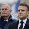 Le Premier ministre Michel Barnier et le président Emmanuel Macron, le 11 novembre 2024, à Paris. (LUDOVIC MARIN / AFP)