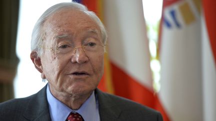 Le pr&eacute;sident de la Polyn&eacute;sie fran&ccedil;aise, Gaston Flosse, &agrave; Paris, le 23 juillet 2013. (MIGUEL MEDINA / AFP)