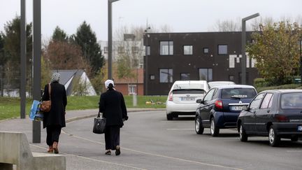 Des perquisitions ont eu lieu rue des Cigognes à Jeumont (Nord), samedi 14 novembre à la suite des attentats de Paris. (MAXPPP)