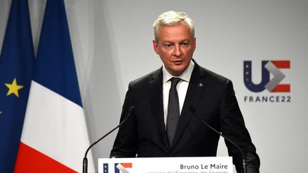 Le ministre de l'Economie et des Finances, Bruno Le Maire, à Paris, le 25 février 2022.&nbsp; (ERIC PIERMONT / AFP)