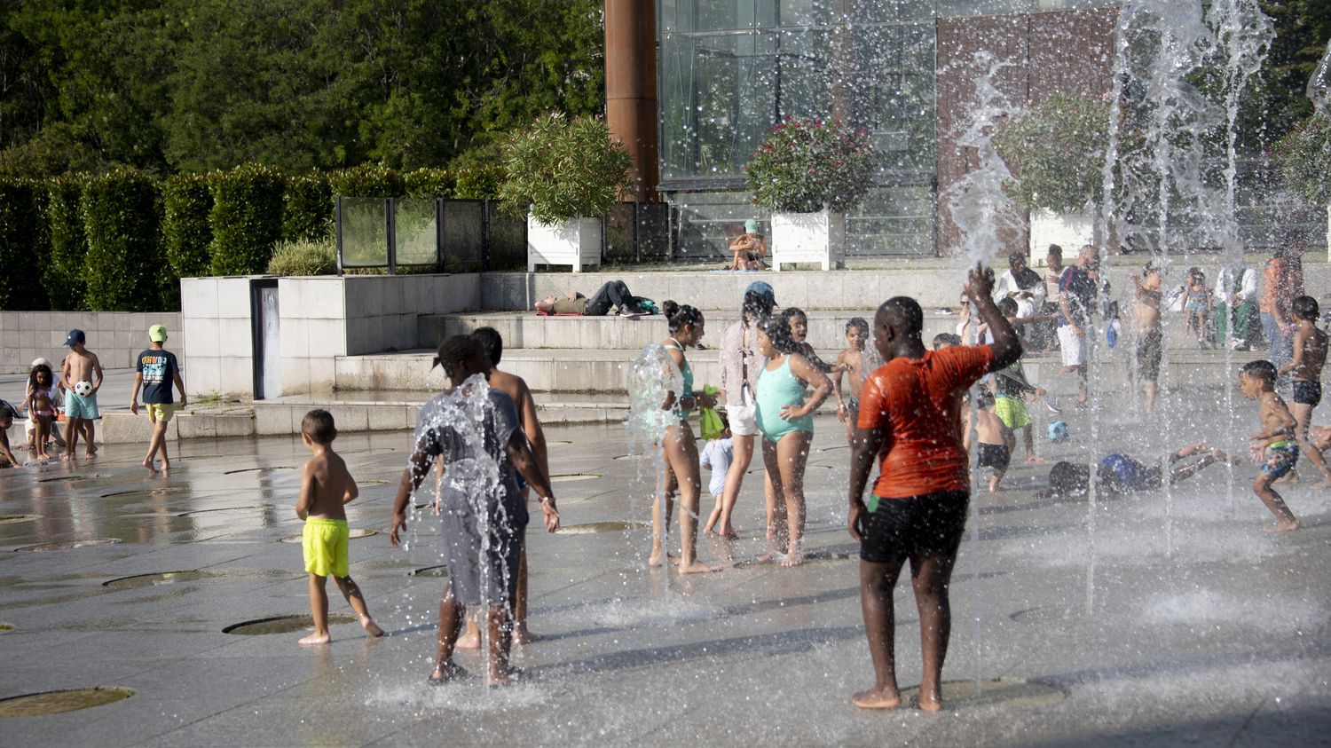 Canicule : Quatorze Départements De L'Ile-de-France Et Du Centre-Val De ...