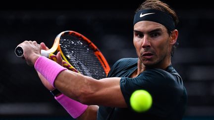 Rafael Nadal vise une place en finale du Rolex Paris Masters. (FRANCK FIFE / AFP)