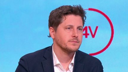 Législatives 2022 : entre EELV et LFI, "l'accord est en vue", estime Julien Bayou