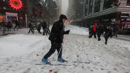 ...ou comme celui-ci, sur la 7e avenue à Times Square. (CARLO ALLEGRI / REUTERS)