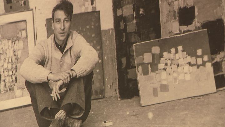 Nicolas de Staël dans son atelier. (FRANCE 3 ALPES)