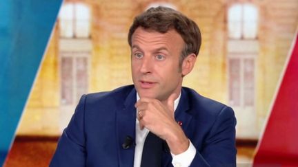 Présidentielle 2022 : Emmanuel Macron en déplacement en Seine-Saint-Denis (France 2)