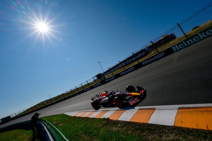 Max Verstappen (Red Bull) durant la troisième séance d'essais libres du Grand Prix des Pays-Bas à Zandvoort, le 3 septembre 2022 (ANDREJ ISAKOVIC / AFP)