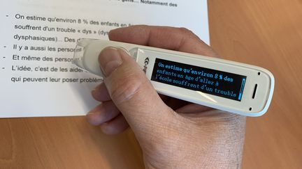 Le stylo-scanner destiné aux personnes dyslexiques. (JEROME COLOMBAIN / RADIO FRANCE)