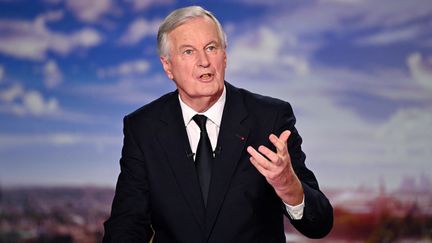 Michel Barnier lors d'une interview sur France 2, le 22 septembre 2024. (JULIE SEBADELHA / POOL)