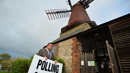 Le bureau de vote du moulin de West Blatchington, pr&egrave;s de Brighton (Royaume-Uni), le 7 mai 2015. (GLYN KIRK / AFP)