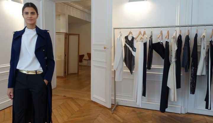 Un modèle présente le vestiaire de Bouchra Jarrar pour le printemps-été 2016, à Paris
 (Corinne Jeammet)