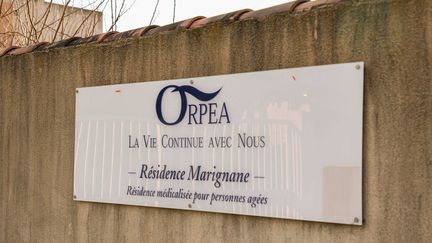 L'entrée de la résidence Orpea de Marignane (Bouches-du-Rhône) le 27 janvier 2022. Illustration (DENIS THAUST / MAXPPP)