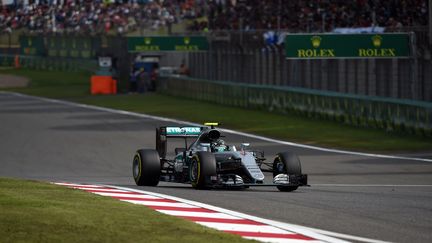 L'Allemand Nico Rosberg au volant de sa Mercedes (JOHANNES EISELE / AFP)