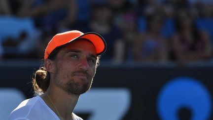 Alexandr Dolgopolov lors d'un match contre Diego Schwartzman, au troisième tour de l'Open d'Australie, le 19 janvier 2018. (PAUL CROCK / AFP)